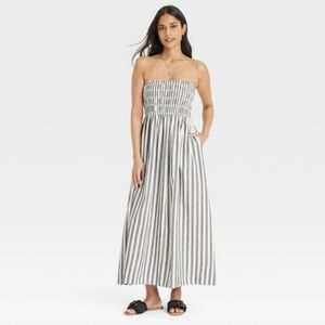 NWT Universal Thread Gray Stripe Smocked Strapless Maxi Dress Size Small